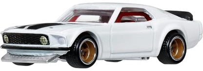 Hot Wheels Cars, Premium Fast & Furious 1:64 Scale Die-Cast Car for Collectors Inspired by Fast & Furious Movie Franchise - image 4