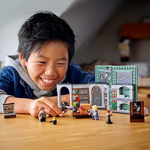 LEGO Harry Potter Hogwarts Moment: Potions Class 76383 Brick-Built Playset with Professor Snape’s Potions Class, New 2021 (270 Pieces) - image 10